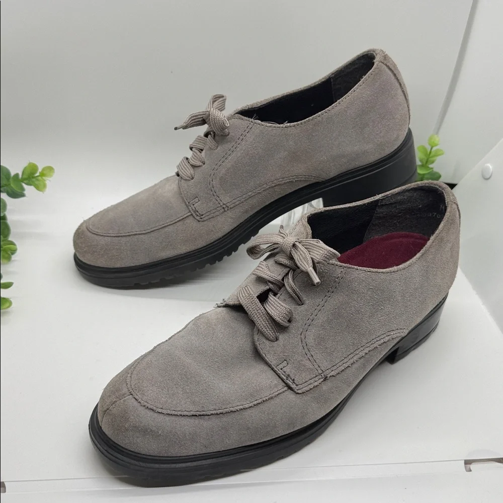 MUNRO VERANDA DERBY LACE-UP SUEDE LEATHER shoes- SIZE 8.5 Light Gray